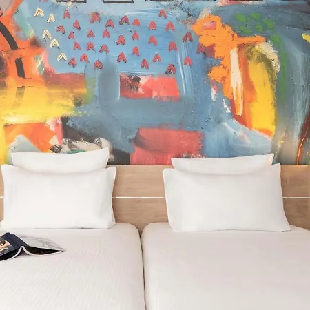 Novotel Les Halles 4*