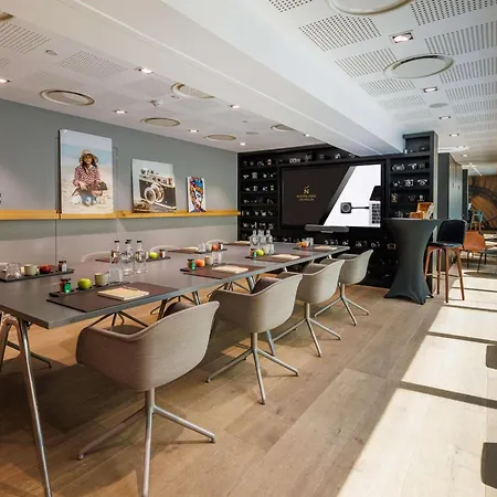 Novotel Les Halles Hotel 4*