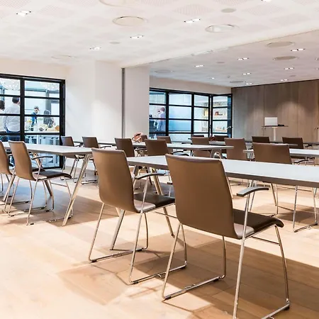 Novotel Les Halles 4*