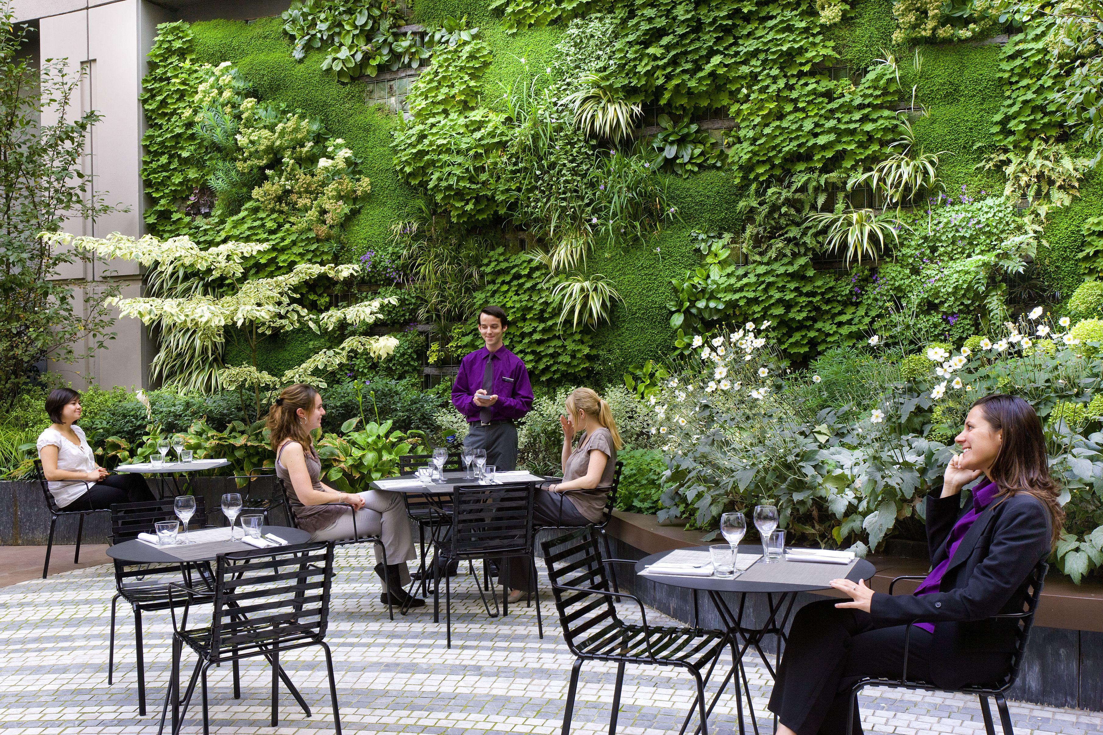 Hotel Novotel Les Halles 4*