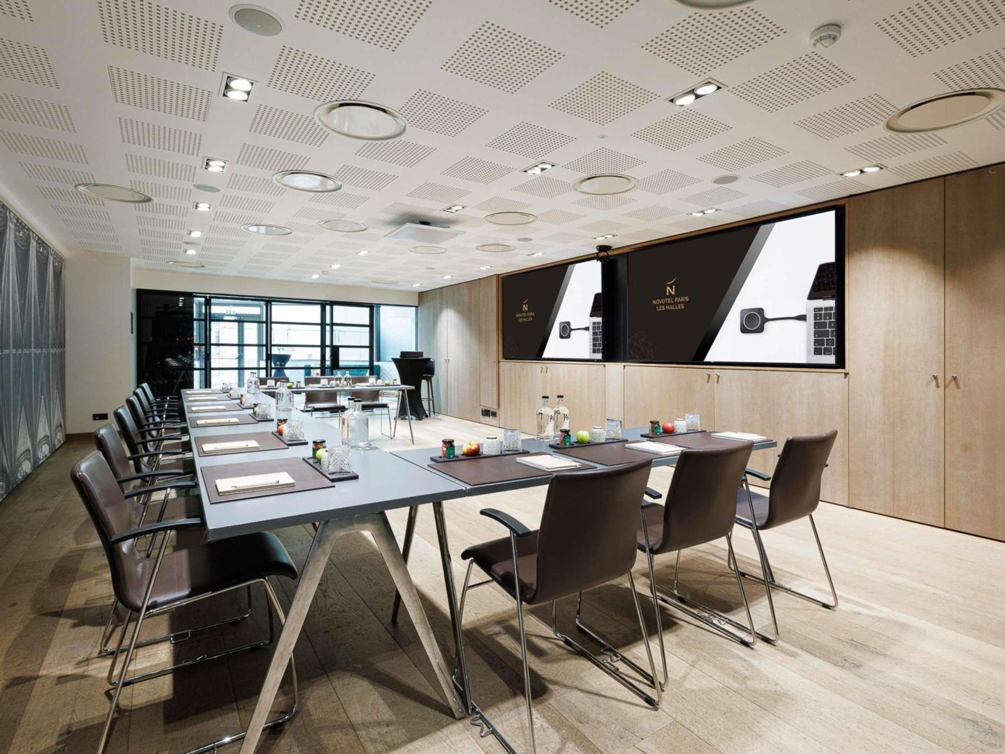 Novotel Les Halles 4*
