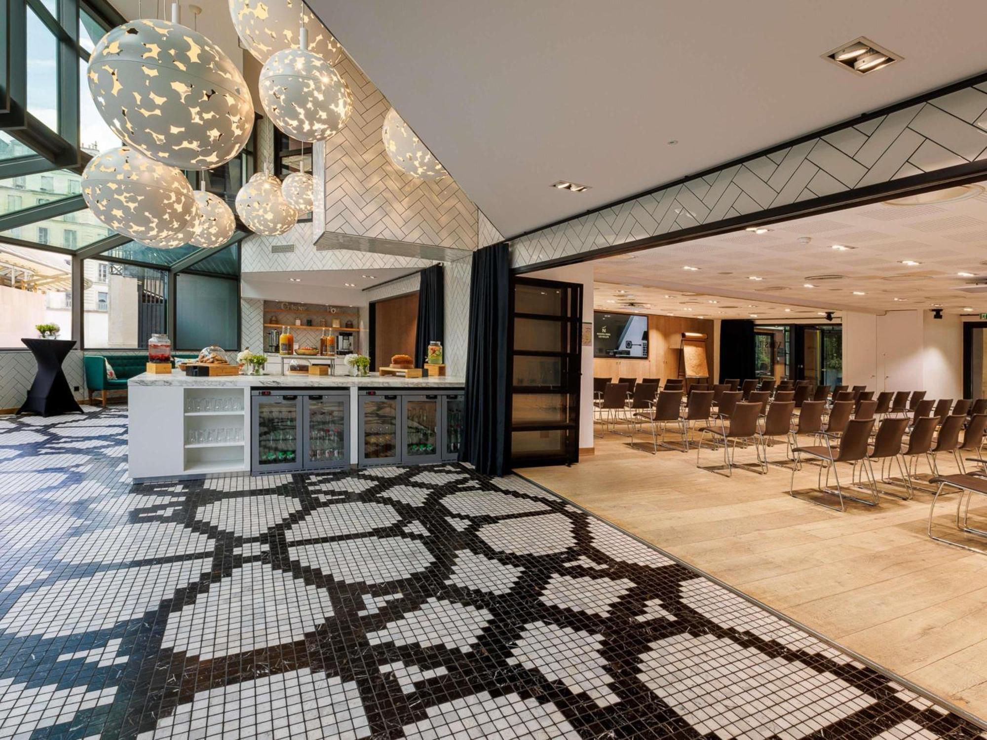 Novotel Les Halles 4*