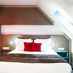 Hotel Novotel Les Halles 4*