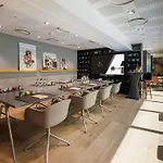 Novotel Les Halles Hotel 4*